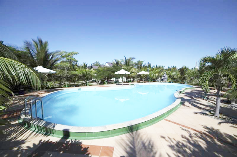 con ga vang resort 